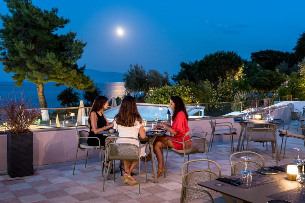 Porto Galini Seaside Resort&Spa Nikiana Exterior foto The Sky Bar